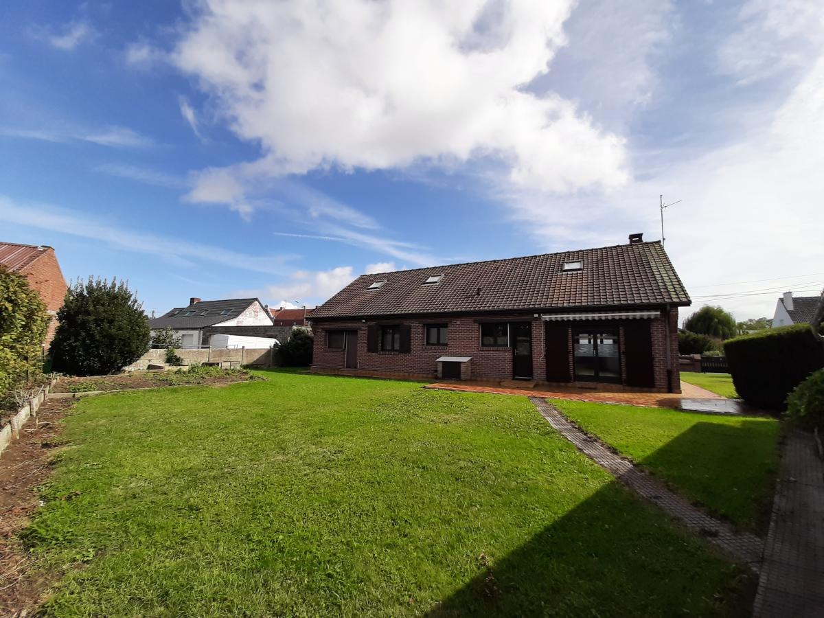 maison-de-plain-pied-3-chambres-jardin-et-garage-1-6ad897fe833c9.jpg